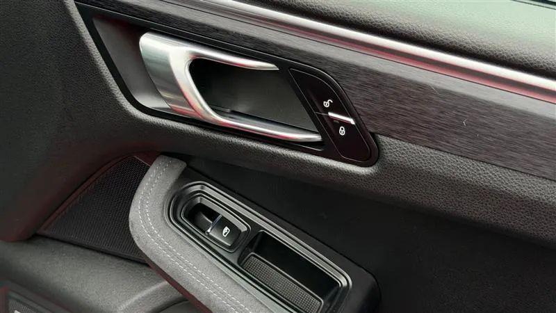 2017 Porsche Macan GTS
