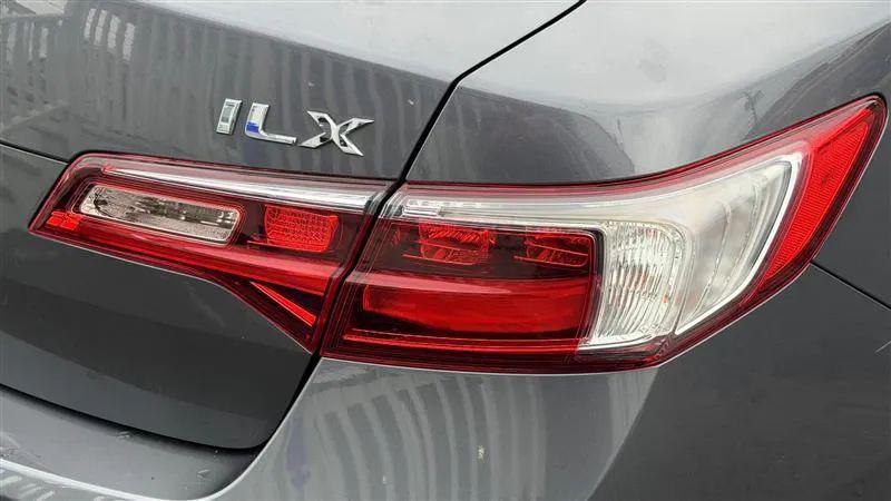2017 Acura ILX Technology Plus Package