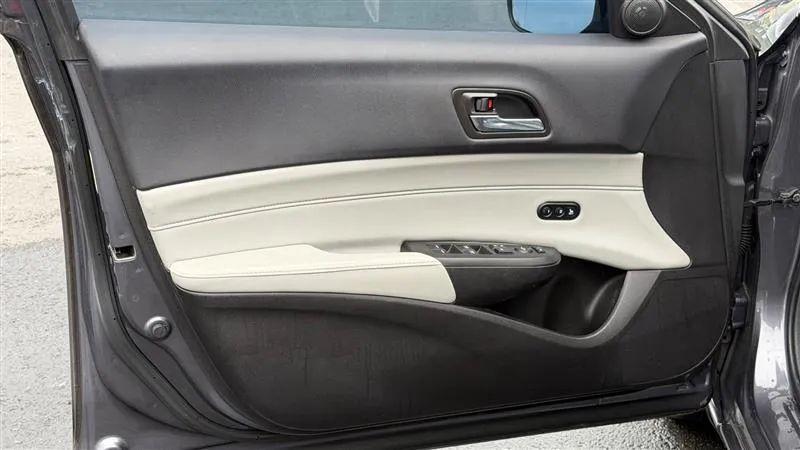 2017 Acura ILX Technology Plus Package