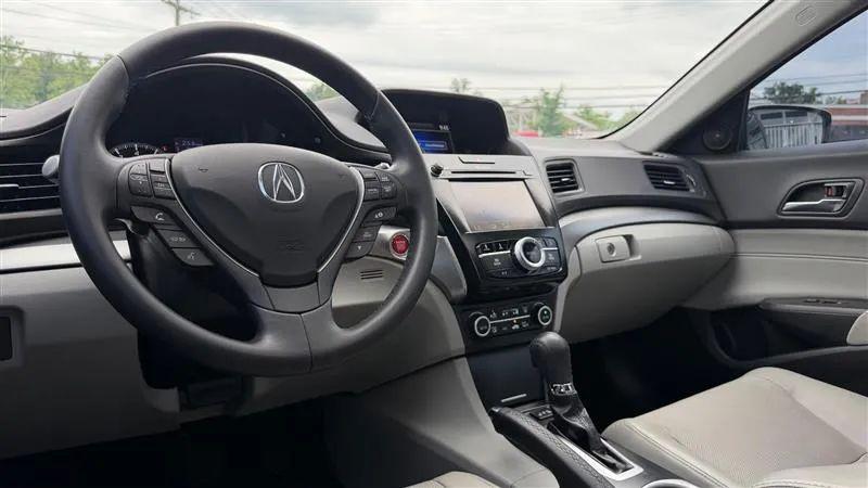 2017 Acura ILX Technology Plus Package