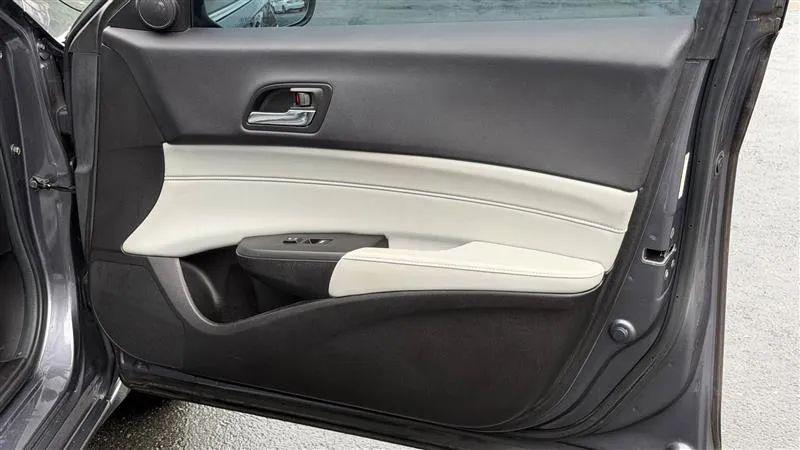 2017 Acura ILX Technology Plus Package