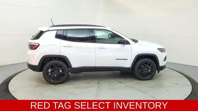 2026 Jeep Compass Latitude Altitude