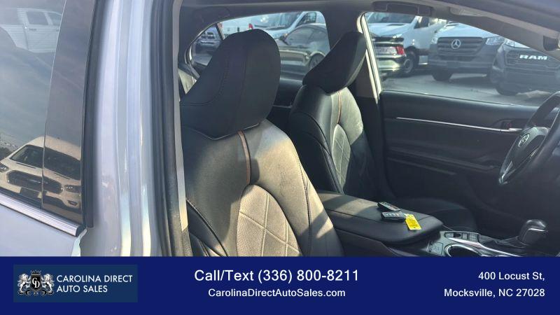 2019 Toyota Camry XLE