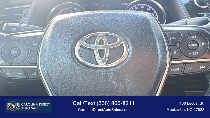 2019 Toyota Camry XLE
