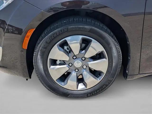 2018 Chrysler Pacifica Hybrid Limited