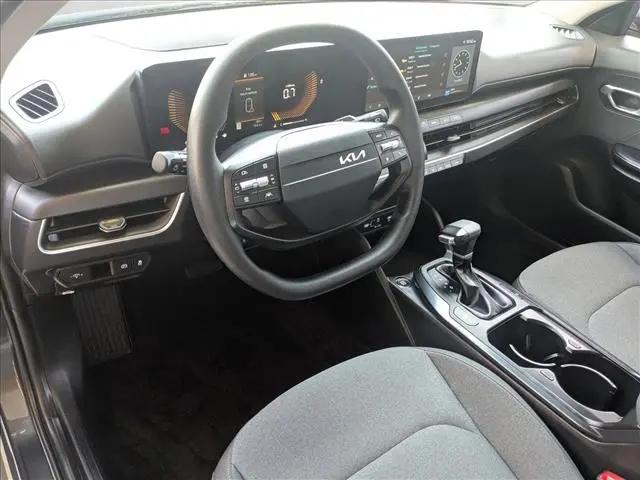 2025 Kia K4 LX
