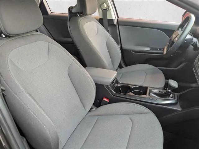 2025 Kia K4 LX