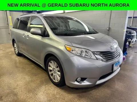 2012 Toyota Sienna XLE 7 Passenger for sale in North Aurora, IL