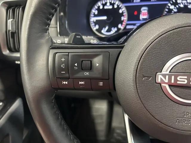 2025 Nissan Pathfinder SL 4WD