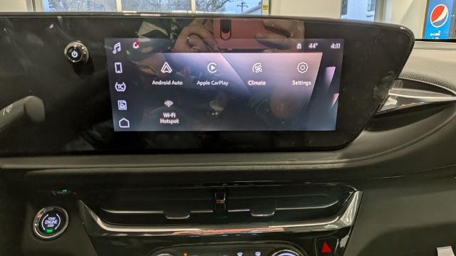 2026 Buick NV Sport Touring FWD