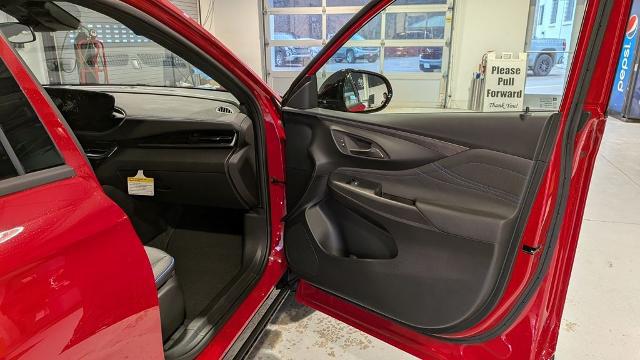 2026 Buick NV Sport Touring FWD