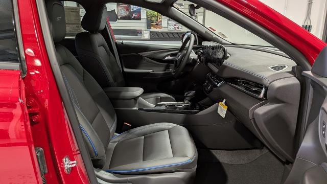 2026 Buick NV Sport Touring FWD