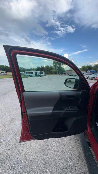 2019 Toyota Tacoma SR