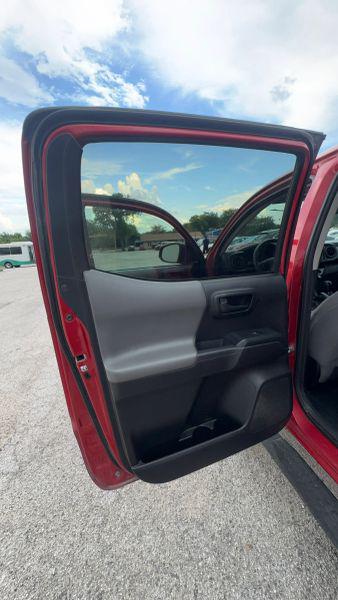 2019 Toyota Tacoma SR