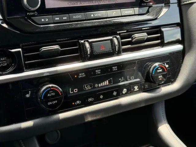 2025 Nissan Pathfinder SV 4WD