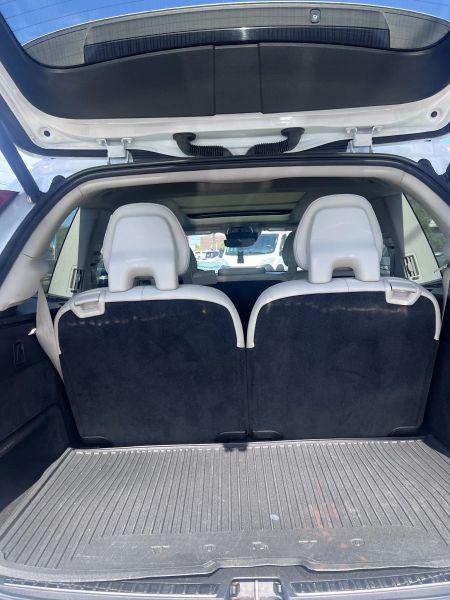 2017 Volvo XC90 T6 Momentum