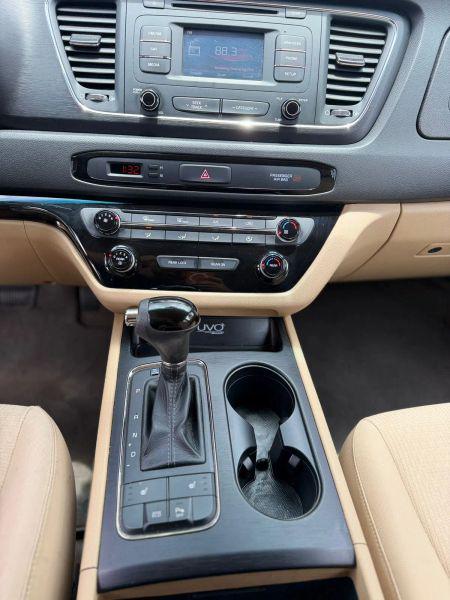 2016 Kia Sedona LX