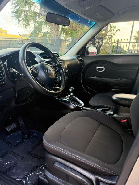 2018 Kia Soul Base