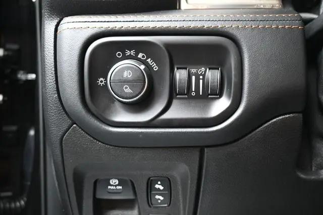 2019 Ram 1500 Longhorn Crew Cab 4x4 5'7" Box
