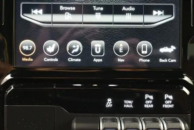 2019 Ram 1500 Longhorn Crew Cab 4x4 5'7" Box