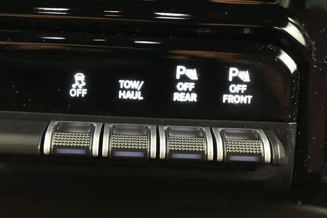 2019 Ram 1500 Longhorn Crew Cab 4x4 5'7" Box