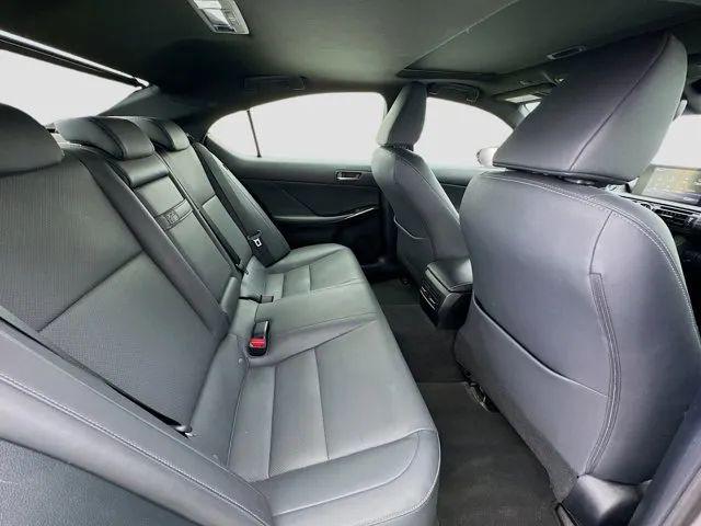 2023 Lexus IS 300 300