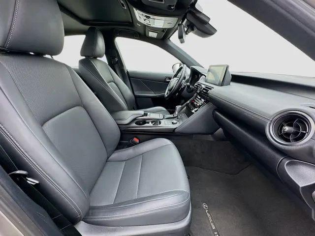 2023 Lexus IS 300 300