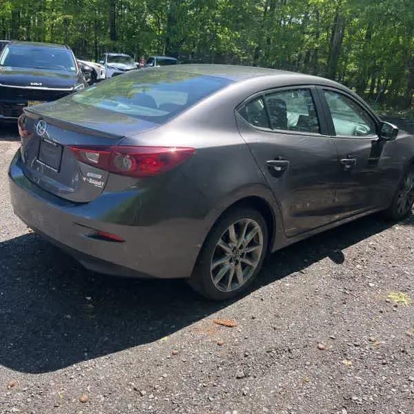 2018 Mazda Mazda3 Touring