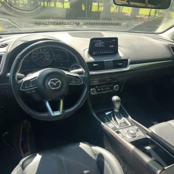 2018 Mazda Mazda3 Touring