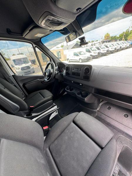 2021 Mercedes-Benz Sprinter 2500 High Roof V6