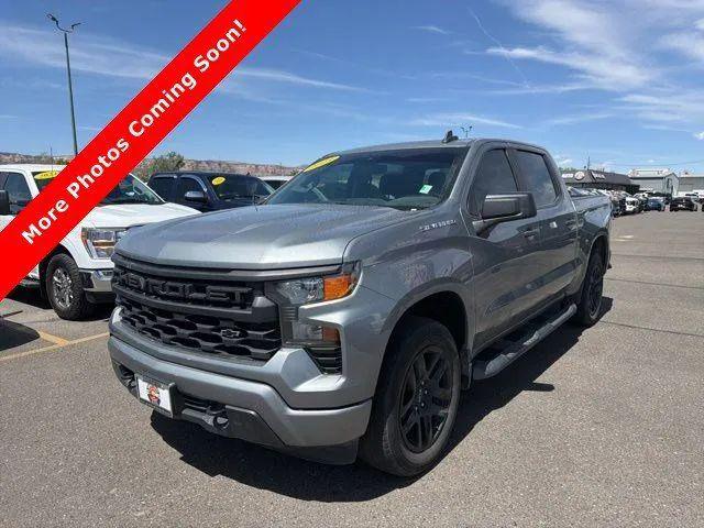 2023 Chevrolet Silverado 1500 4WD Crew Cab Short Bed Custom
