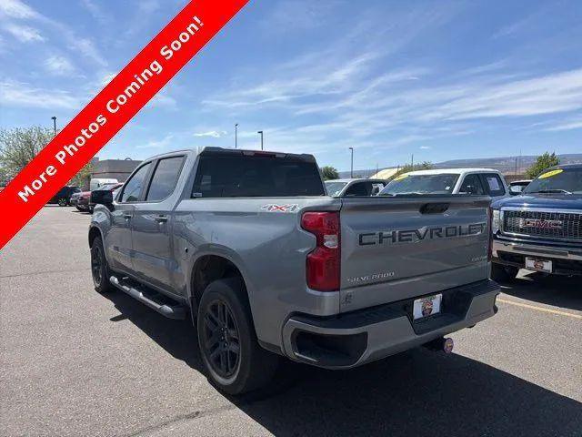 2023 Chevrolet Silverado 1500 4WD Crew Cab Short Bed Custom