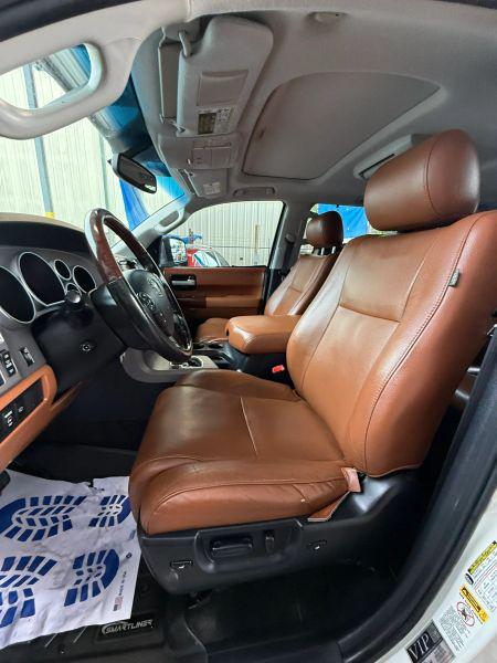 2011 Toyota Sequoia Platinum 5.7L V8