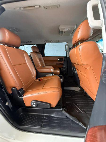 2011 Toyota Sequoia Platinum 5.7L V8