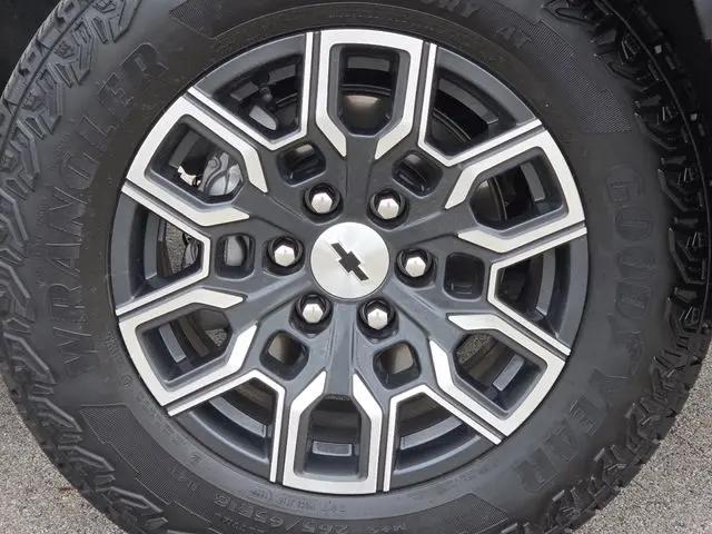 2024 Chevrolet Colorado 4WD Z71