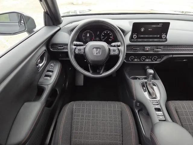 2025 Honda HR-V AWD Sport