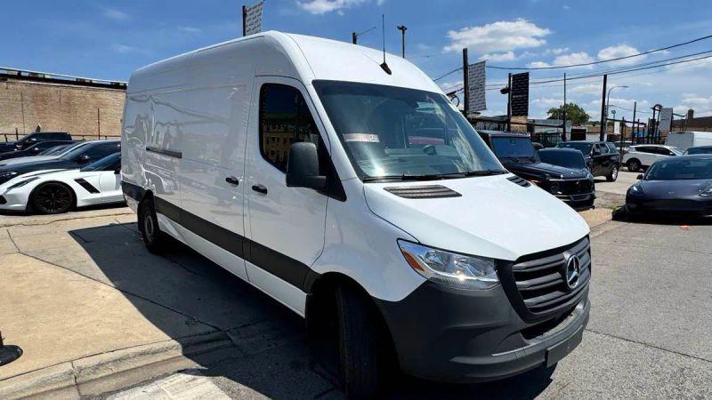 2022 Mercedes-Benz Sprinter 2500 High Roof V6