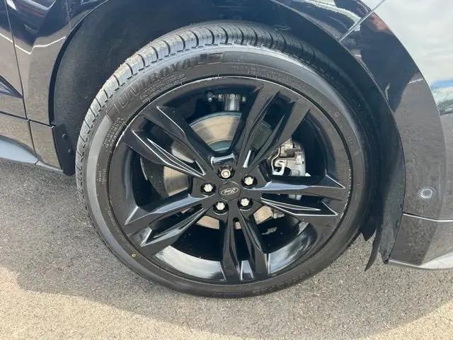 2020 Ford Edge ST