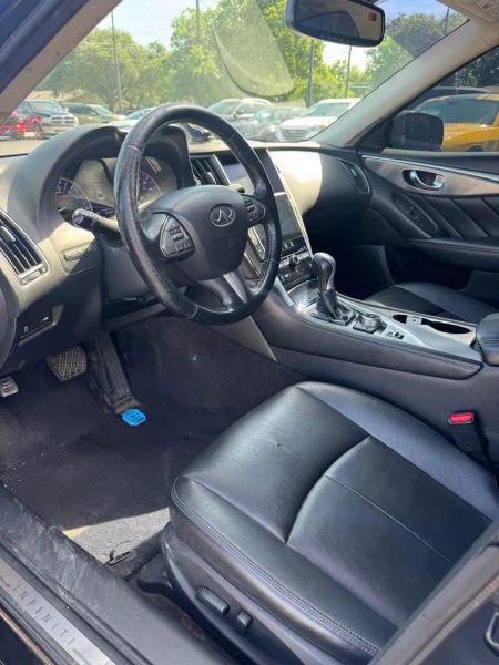 2015 INFINITI Q50 Premium