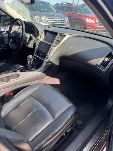 2015 INFINITI Q50 Premium