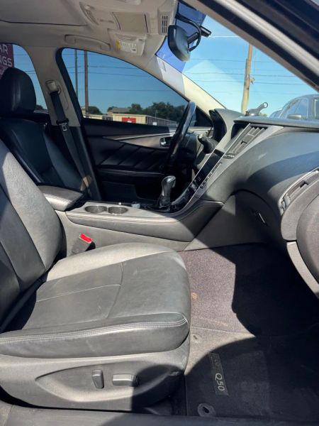 2015 INFINITI Q50 Premium