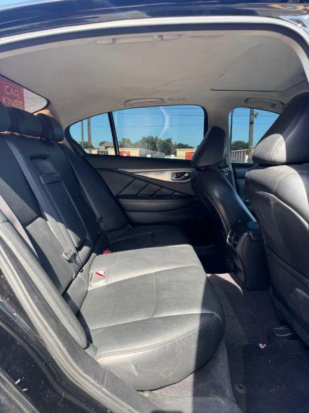 2015 INFINITI Q50 Premium