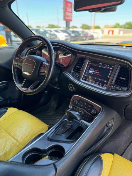 2018 Dodge Challenger R/T Plus Shaker