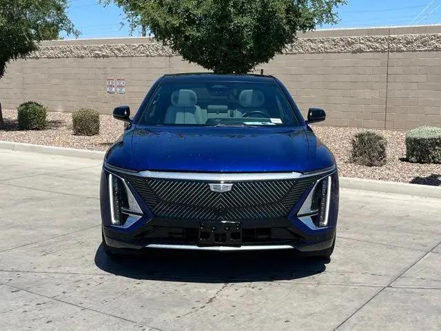 2024 Cadillac iQ Luxury w/1SD