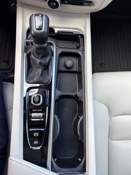 2019 Volvo S60 T6 Momentum