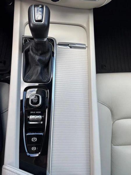 2019 Volvo S60 T6 Momentum