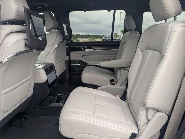 2026 Jeep Grand Wagoneer Summit Obsidian 4x4