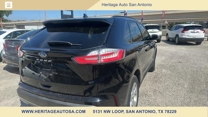 2021 Ford Edge SE