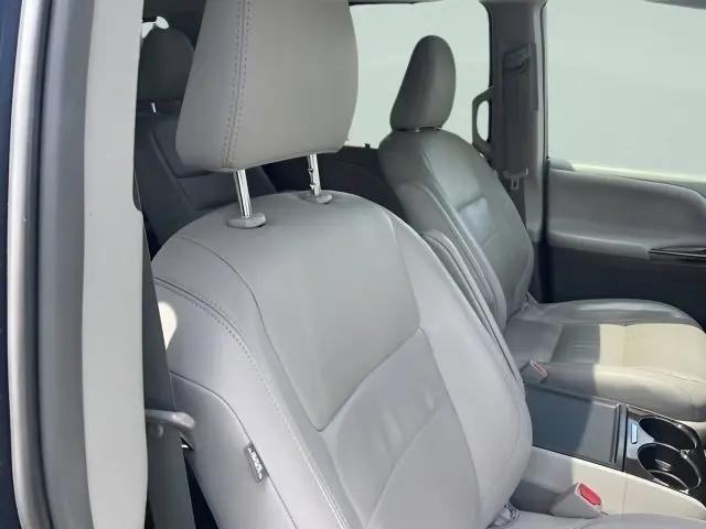 2018 Toyota Sienna XLE 7 Passenger