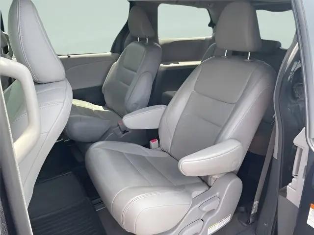 2018 Toyota Sienna XLE 7 Passenger